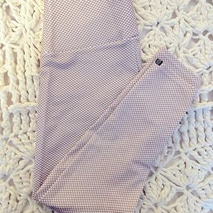 NWOT Onzie 3/4 Leggings